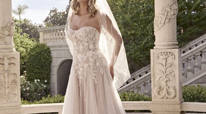 Wedding Dress: Petal