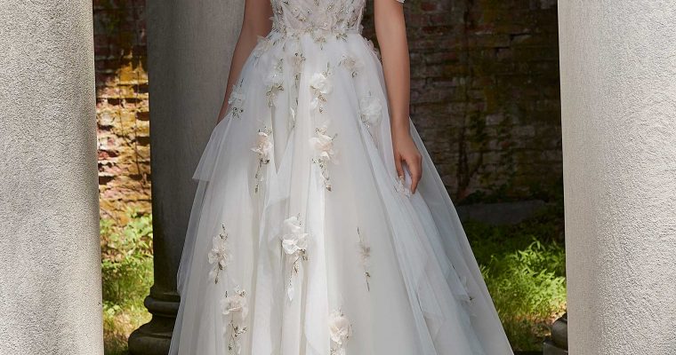 Wedding Dress: Petal