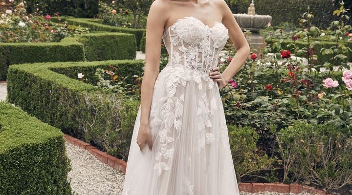 Wedding Dress: Adalaide
