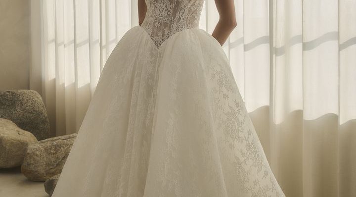 Wedding Dress: Polina