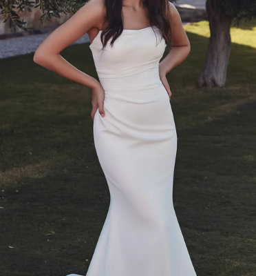 Wedding Dress: Shawna