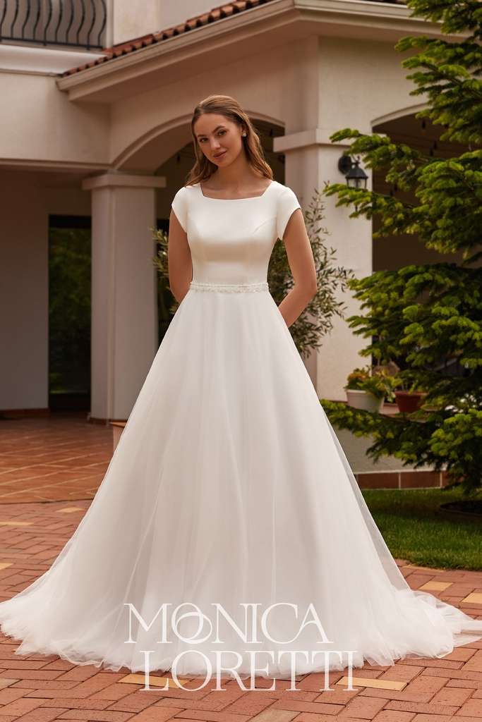 Wedding Gown-Modest: Morgan
